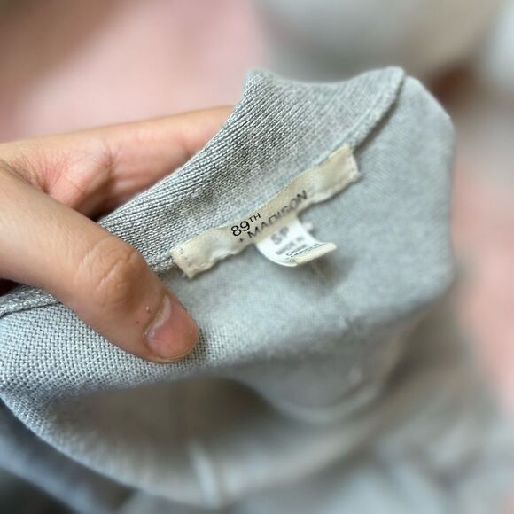 Gray cardigan  - Picture 4 of 5